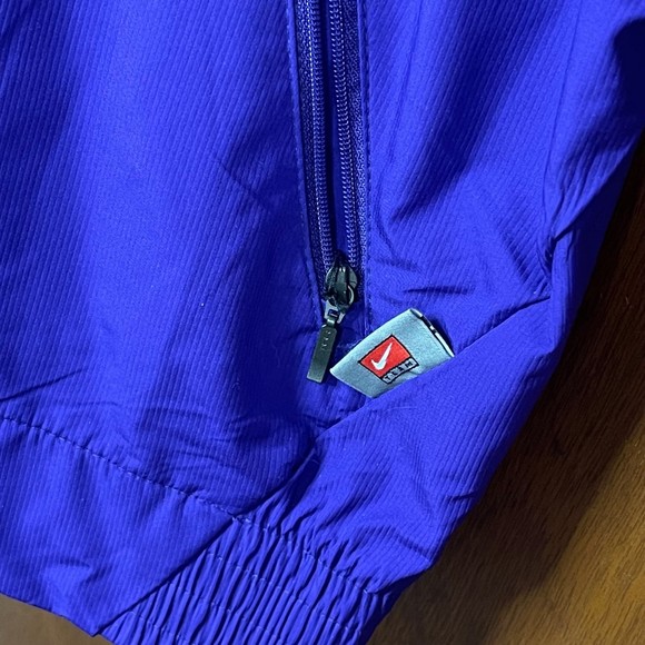 Nike Team Apparel Louisiana State University Tigers Lightweight Men’s Jacket - Picture 4 of 8